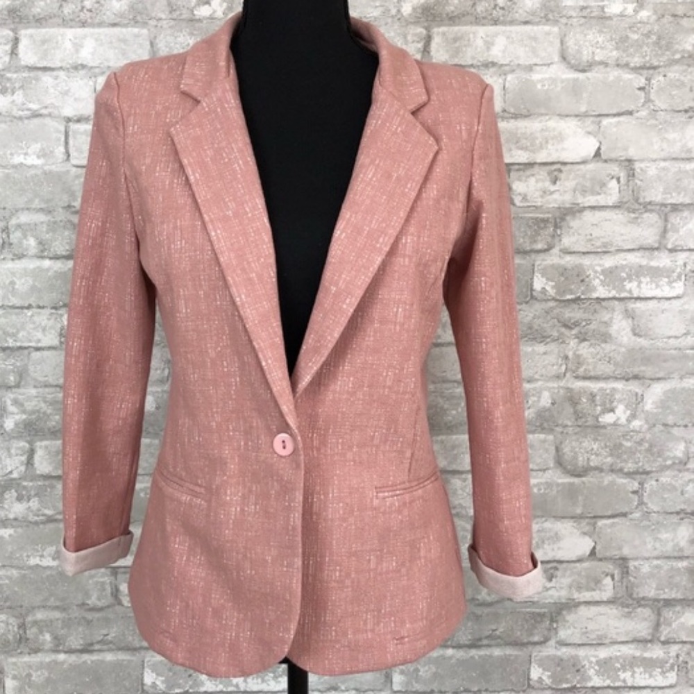 NWT Pink elegant blazer